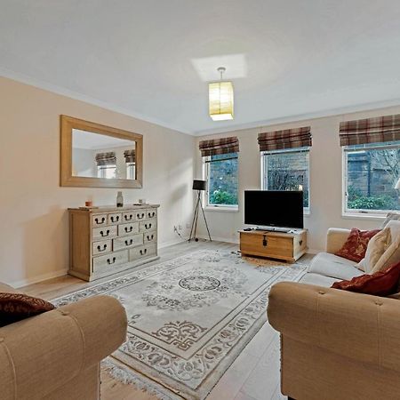Elegant & Unique Getaway - Spacious 3 Bedroom, 2 Bathroom City Centre Apartment - Free Allocated Parking. Edinburgh Exterior photo